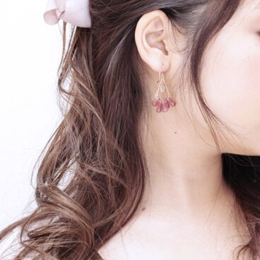 ピアス&イヤリング angela［ピンク］