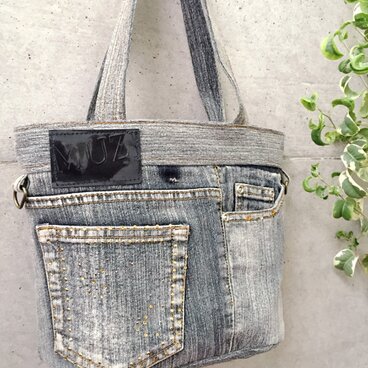 ②アッシュカラービジュー付の希少デニム♡新品使用バケツ型ミニトート