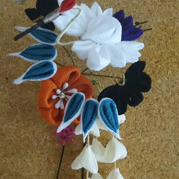 つまみ細工  新年の慶び