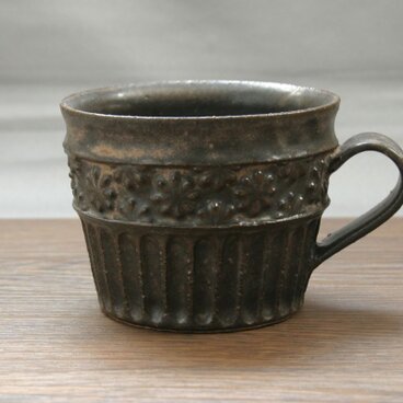 黒結晶釉　マグカップ（貼花）