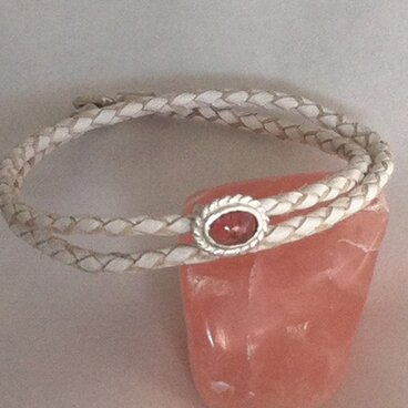 白革ひもピンクトルマリンブレス