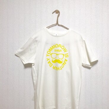 【ヒゲメガネ】Rocky's オリジナルTシャツ ライトイエロー