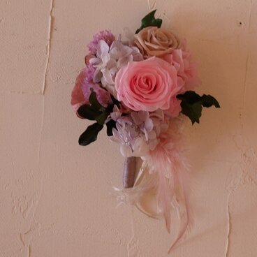 春色ピンクのローズコサージュ