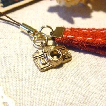 【セール☆】スウェードストラップ CAMERA<赤>