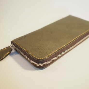ラウンドファスナーウォレット