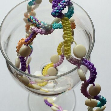 結びのネックレスとブレスレットのセット