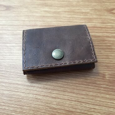 オイルレザーのボックス型コインケース