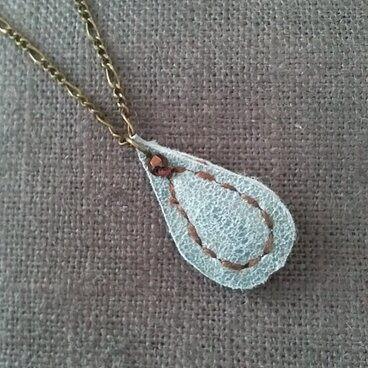 しずく (ブルー)