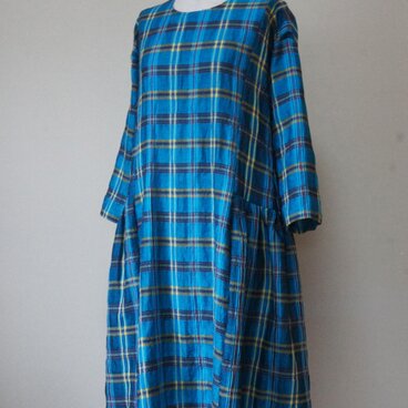 サイドギャザーワンピース／ブルーチェック
