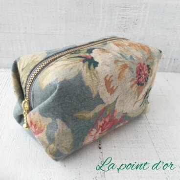 お花柄   キャラメルポーチ