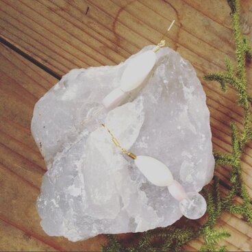 ねじれ爆裂水晶のピアス●