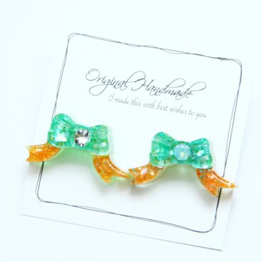 りぼんなオルゴナイトピアス