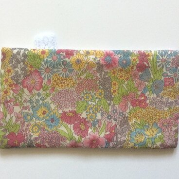 リバティマーガレットアニー　カラフル+６重ガーゼポケットサイズハンカチ