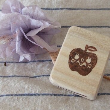 消しゴムはんこ *にっこリンゴ*