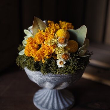ドライフラワーのミニアレンジ　イエロー