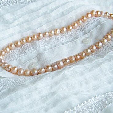 バロック淡水パールのネックレス