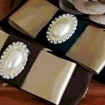 パール楕円バレッタ（ゴールドｘネイビー）