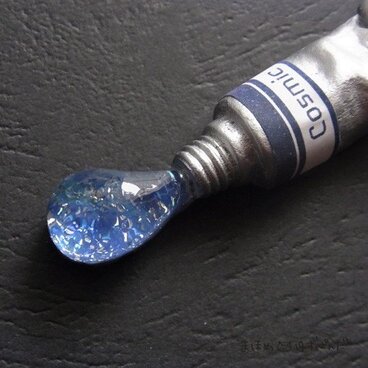 いろいろ出てくる絵の具ブローチ【Cosmic】