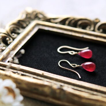 【再販】ルビーの一粒ピアス