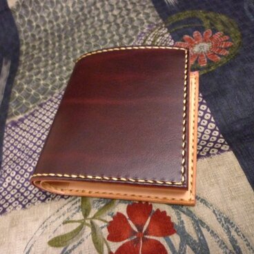 ルガトー　二つ折り財布