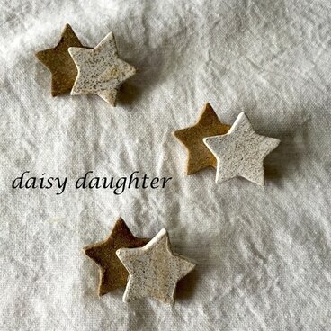 【陶土】きらきら星のブローチ