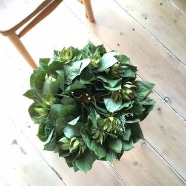 グリーンリース（葉っぱのリース）