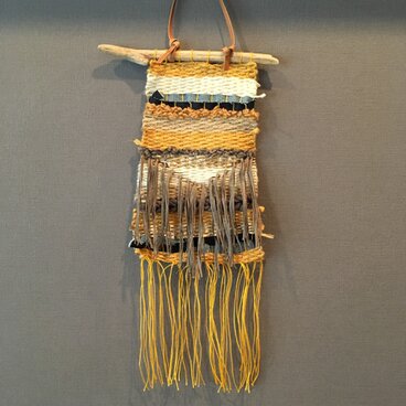 【流木タペストリー】イエロー＆ブラウン