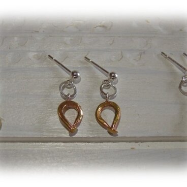 「CUGI de Gozarima su」（NO.13-2-2）　ピアス（真鍮）