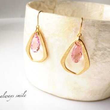 ドロップピアス/イヤリング＊ピンク