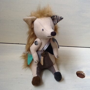 ガーランド オオミミハリネズミ