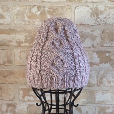 【受注後製作】ニット帽アルパカ×ラムウール（折り返しなし）ピンク・ボルドー系　