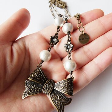 レトロリボンとコットンパールのロングネックレス