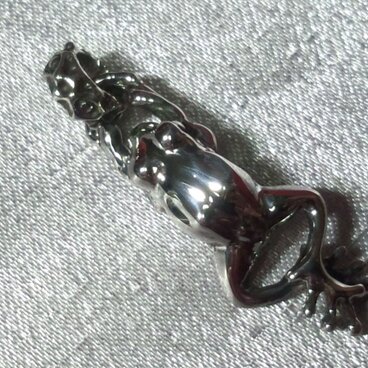 カエルペンダントトップ（ぶら下がりバージョン）