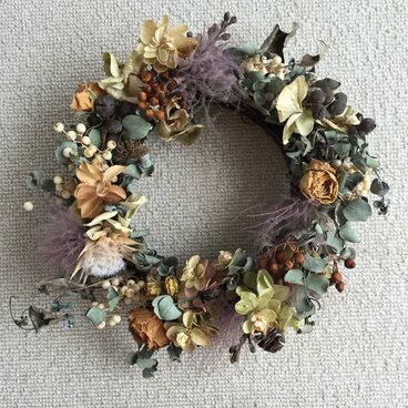 木の実とローズのリース 約20㎝