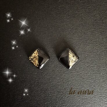 バイカラーガラスタイルピアス（黒Ｘゴールド）