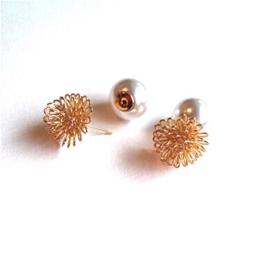 大人エレガントなゴールドフラワーピアス