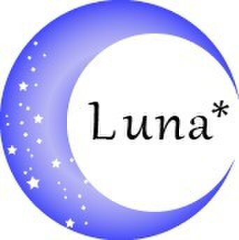 Luna*