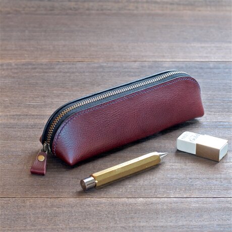 革のファスナーペンケース　カラーオーダー