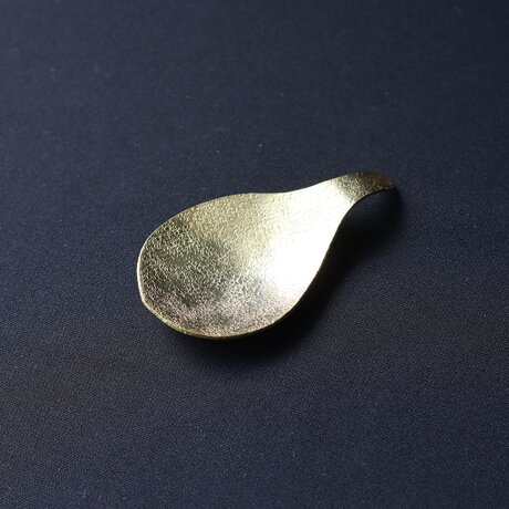 鎚目模様の真鍮茶匙　つぶの画像