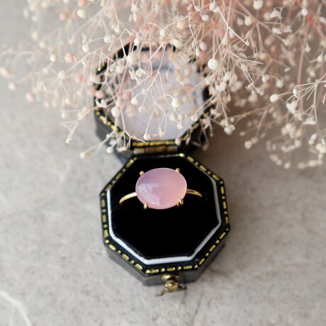 【18KGP】宝石質ピンクカルセドニーの一粒リング(オーバル)の画像