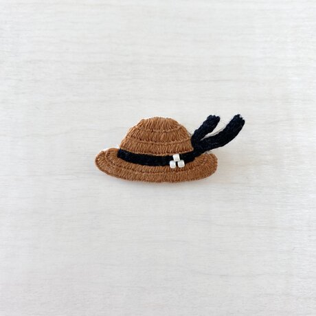 【受注制作】麦わら帽子のブローチ（brown）の画像