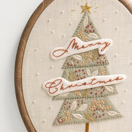 《 受注制作 》我が家のクリスマス ツリー  手刺繍タペストリーの画像