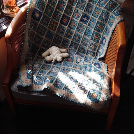 手編みのブランケット(カンパニュラ)