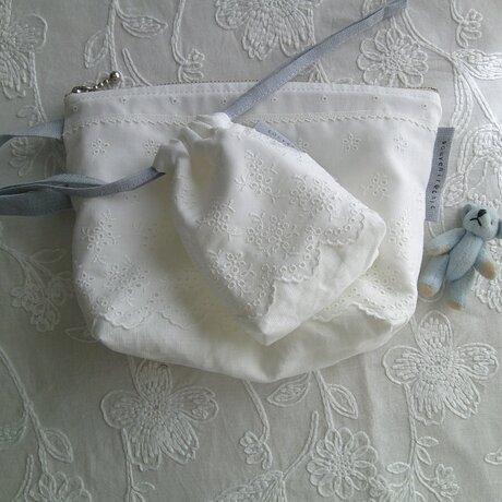 花刺繡×linen PouchSet