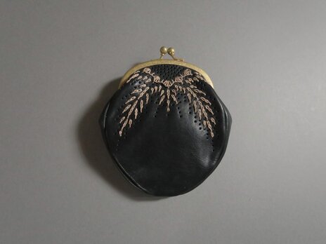 r&l stitch pouch (black)