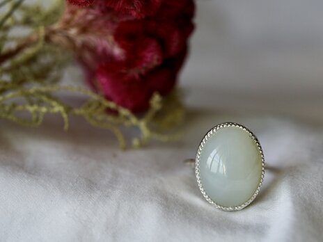 Oval White Chalcedony Ring (NR002_CD)の画像