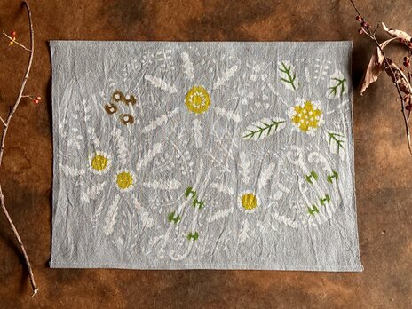 墨染め染布　春の野草