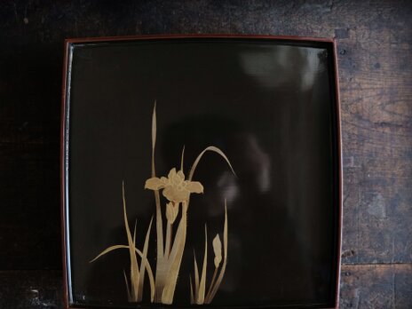 黒に金の菖蒲◆古輪島塗　漆塗脚付き膳　盆　骨董・antiques　古美術　工芸品 明治〜大正期　i4の画像