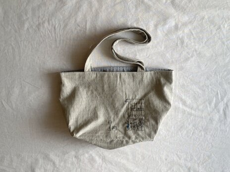 Bag：道草する女の子