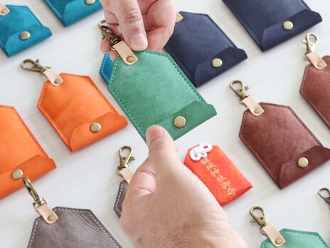 お守り袋 S M L 3サイズ マルゴー革×ヌメ革 レザー お守りケース 御守 お守り入れ キーホルダー